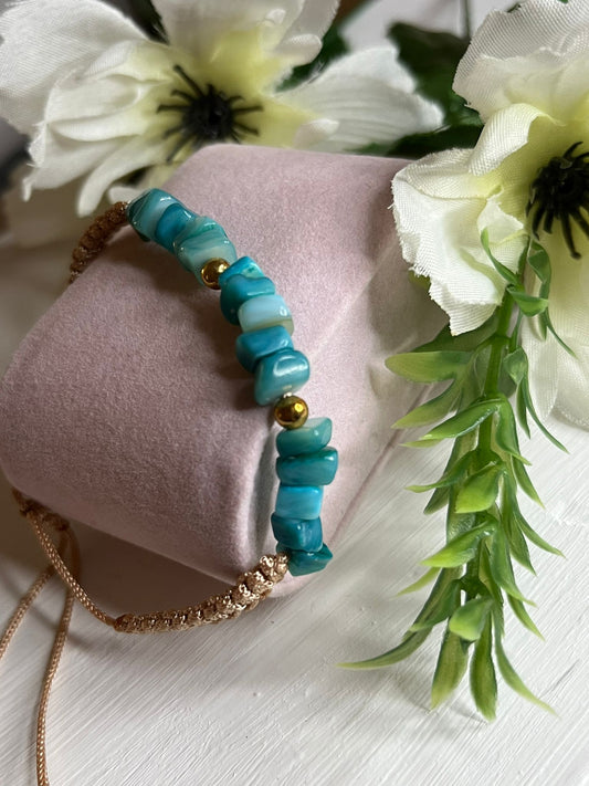 Thread bracelets with shell stone