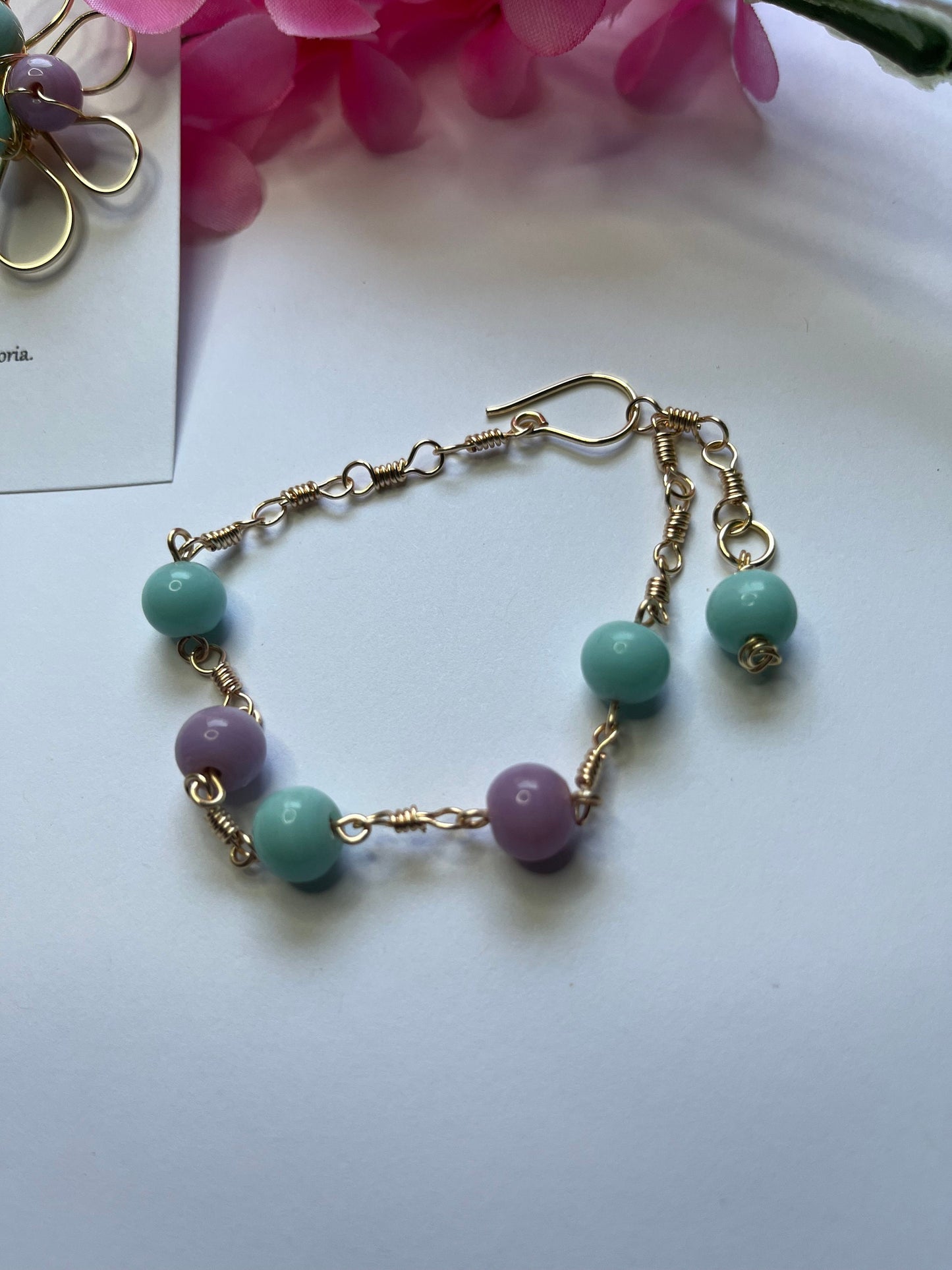 Bracelet with pastel blue and lavender Murano glass.